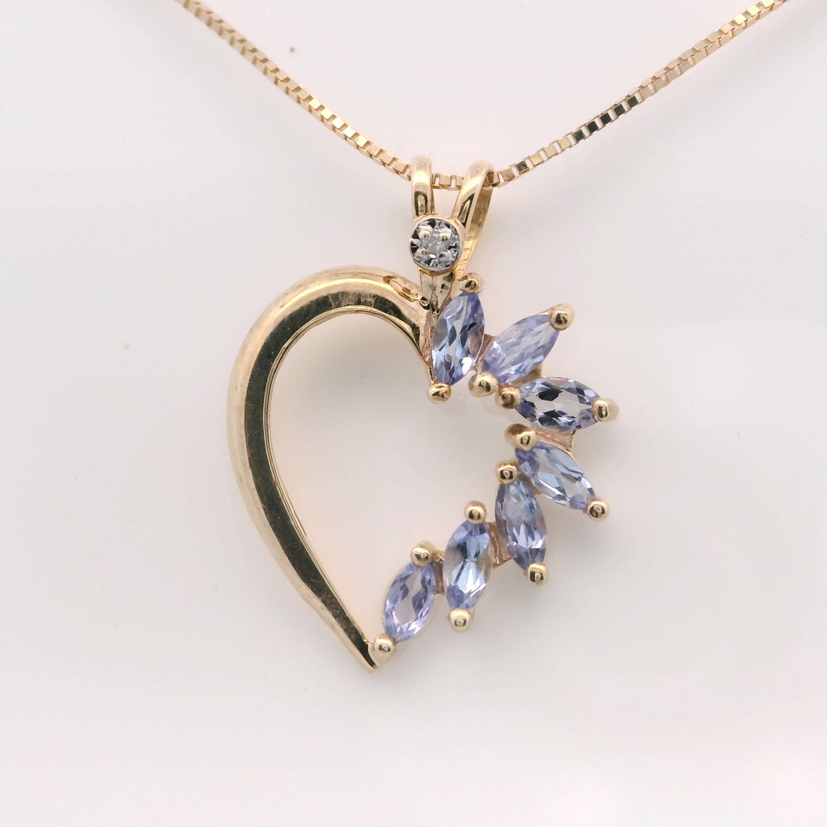 Elegant Heart-Shaped Tanzanite Pendant