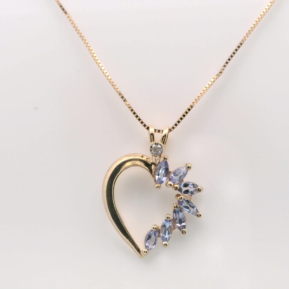 Elegant Heart-Shaped Tanzanite Pendant