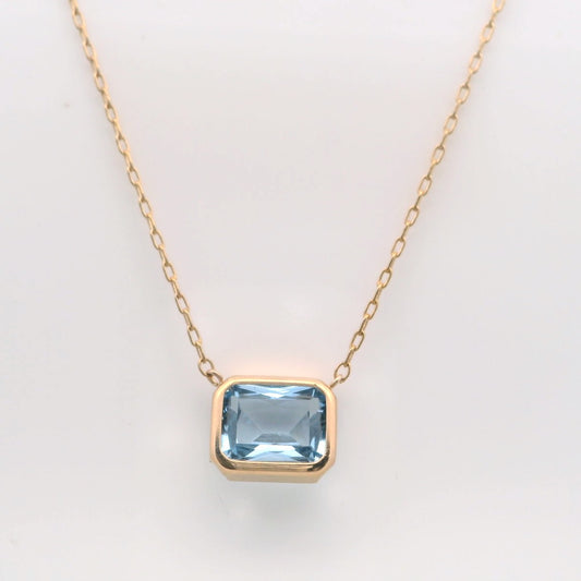 Elegant Blue Gemstone Pendant