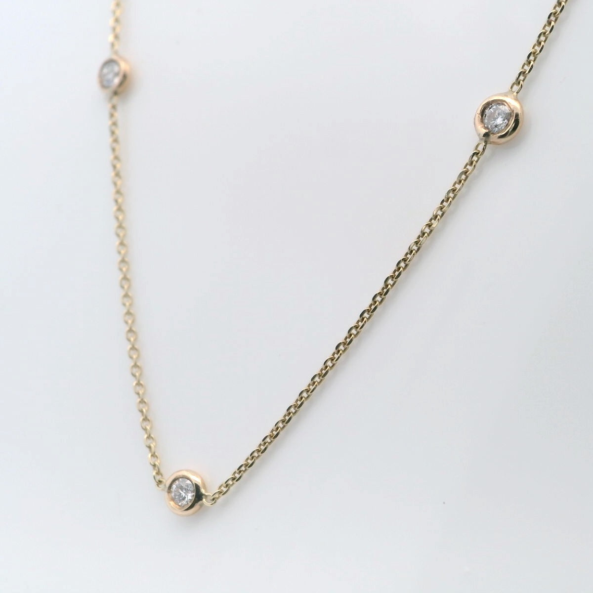 Elegant Yellow Gold Station Lab Diamonds