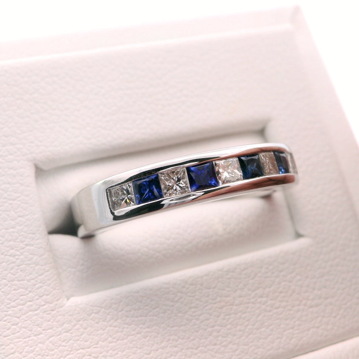 Elegant Sapphire and Diamond Ring