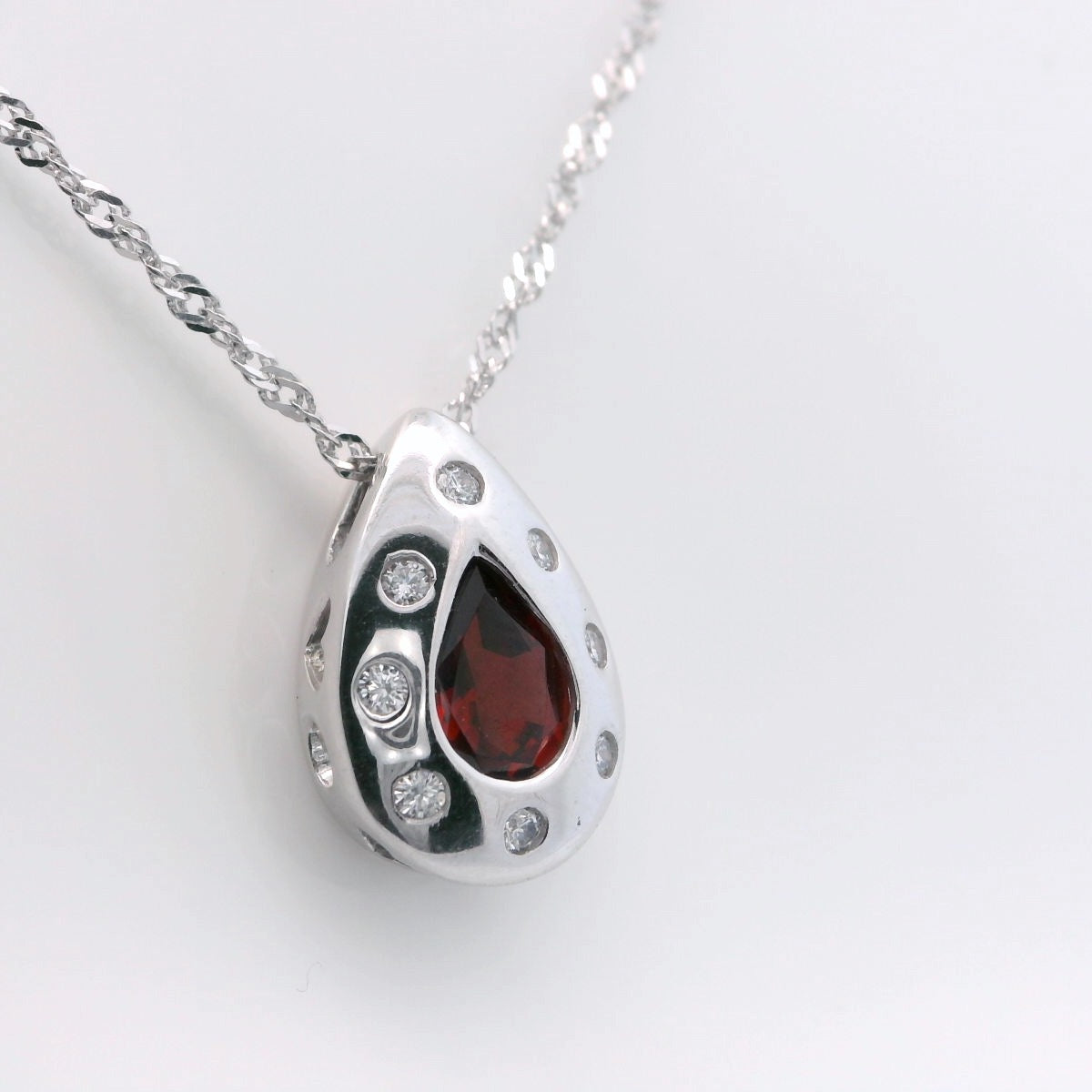 Elegant 14kt white gold Pear Shape Citrine pendant.