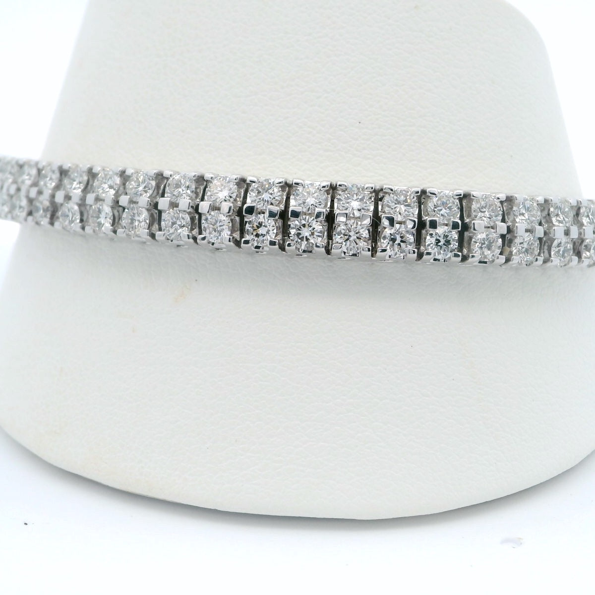 Elegant  Natural Diamond Tennis Bracelet