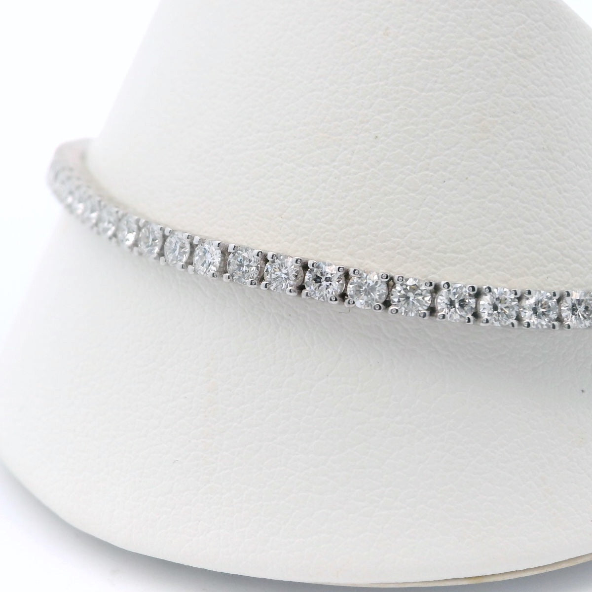 Elegant Diamond Tennis Bracelet