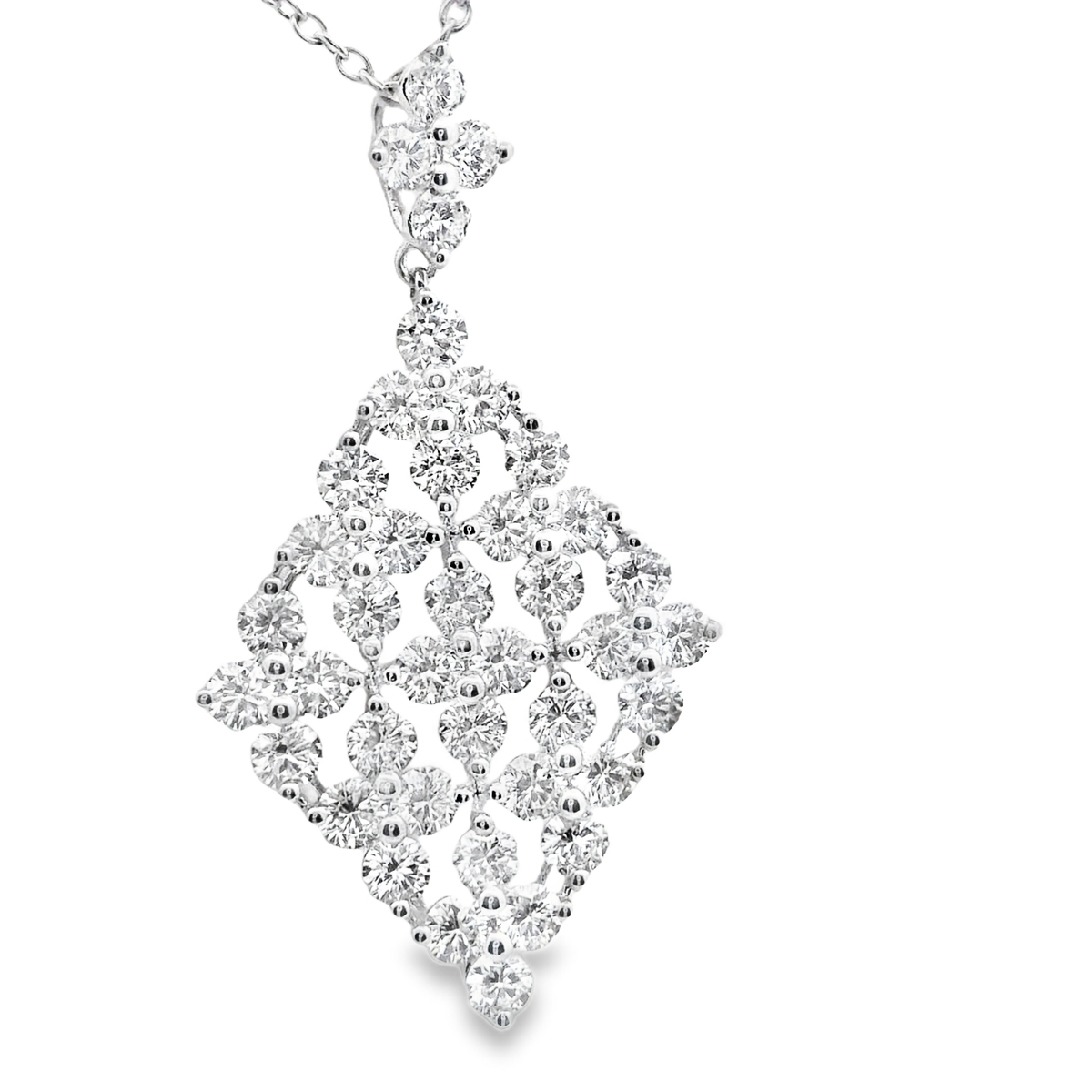 Stunning diamond Necklace