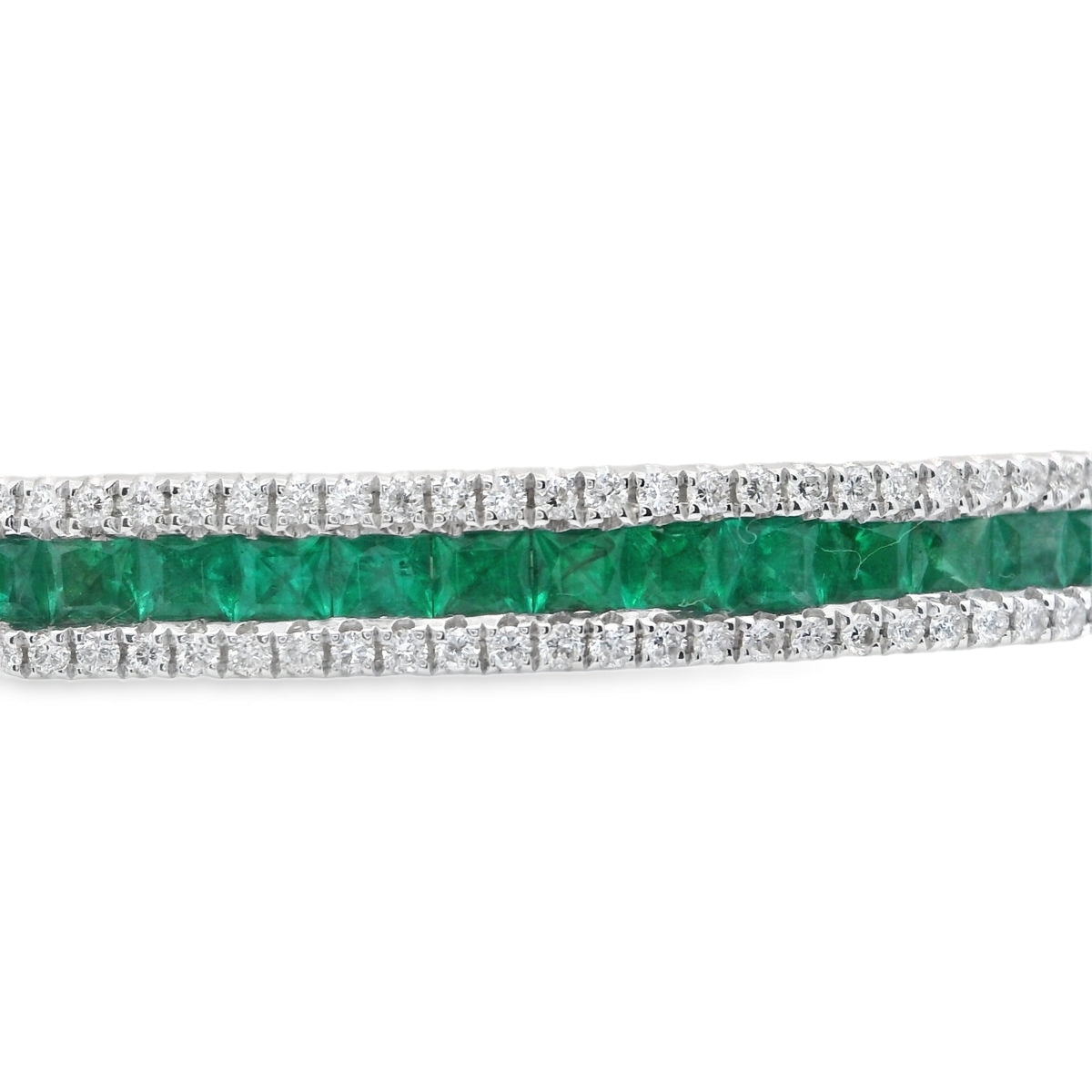 Elegant Emerald and Diamond Bracelet