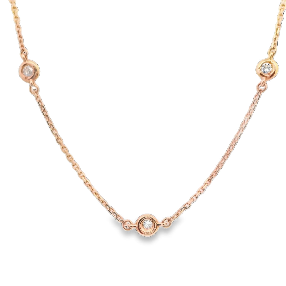 Elegant Gold Necklace with Diamonds