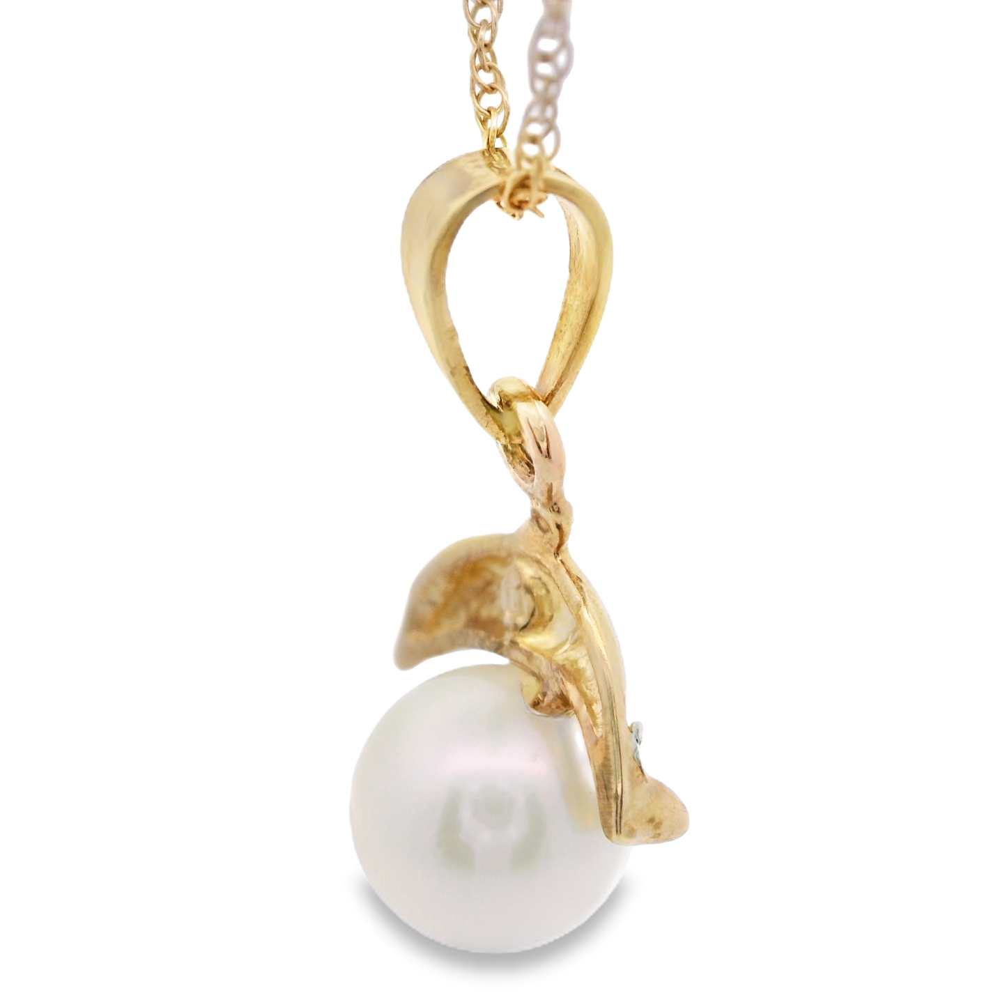Gold Necklace with Round Pearl Pendant