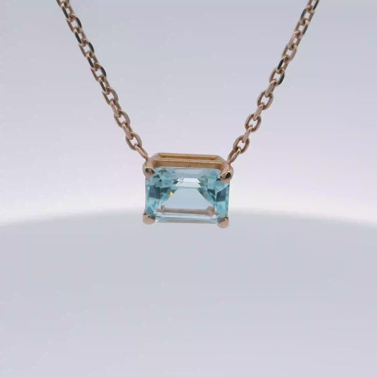 Gold Chain Necklace with Emerald Cut Aquamarine Gemstone